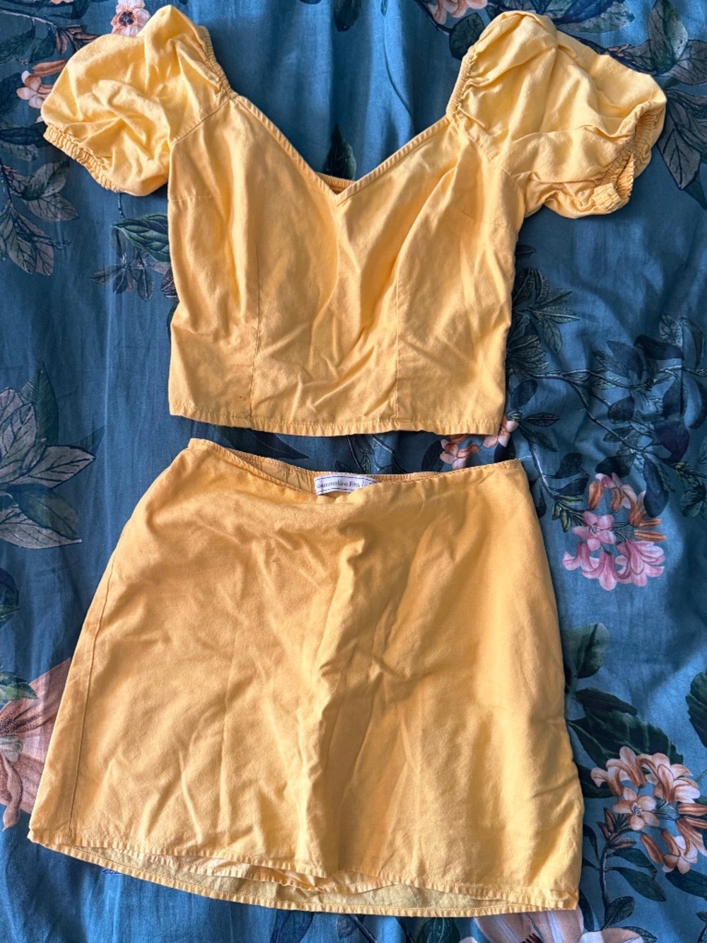 Abercrombie & Fitch yellow co-ord cotton set